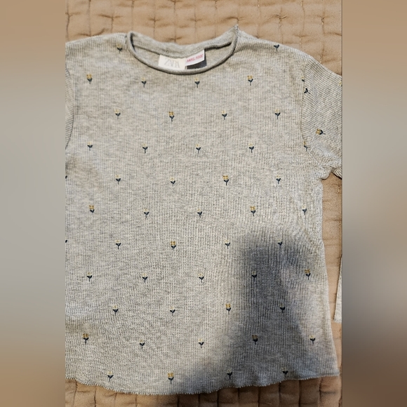 Zara kids ribbed shirt with spring flowers - Picture 4 of 5